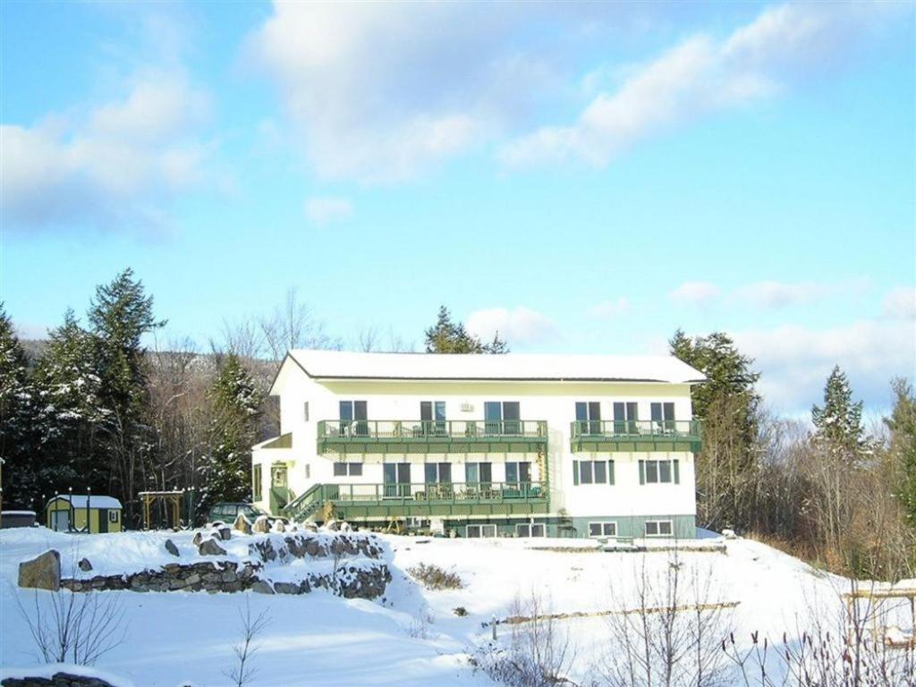 Coppertoppe Inn & Retreat Center Hebron Exterior photo